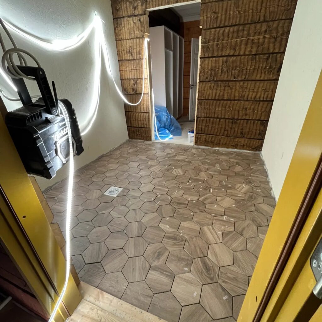 Laatoitustyö - Tampereella - Pirkanmaalla Suomen Laatottava Oy